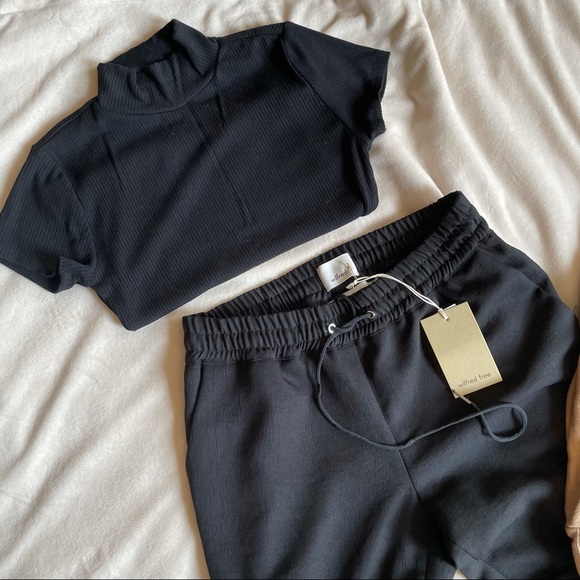 Back 2 School Basics Bundle Box! - Picture 4 of 4